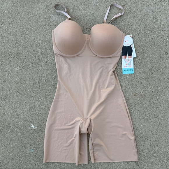 ASSETS by SPANX Strapless Cupped Shaping Bodysuit large new with tags - Picture 2 of 11
